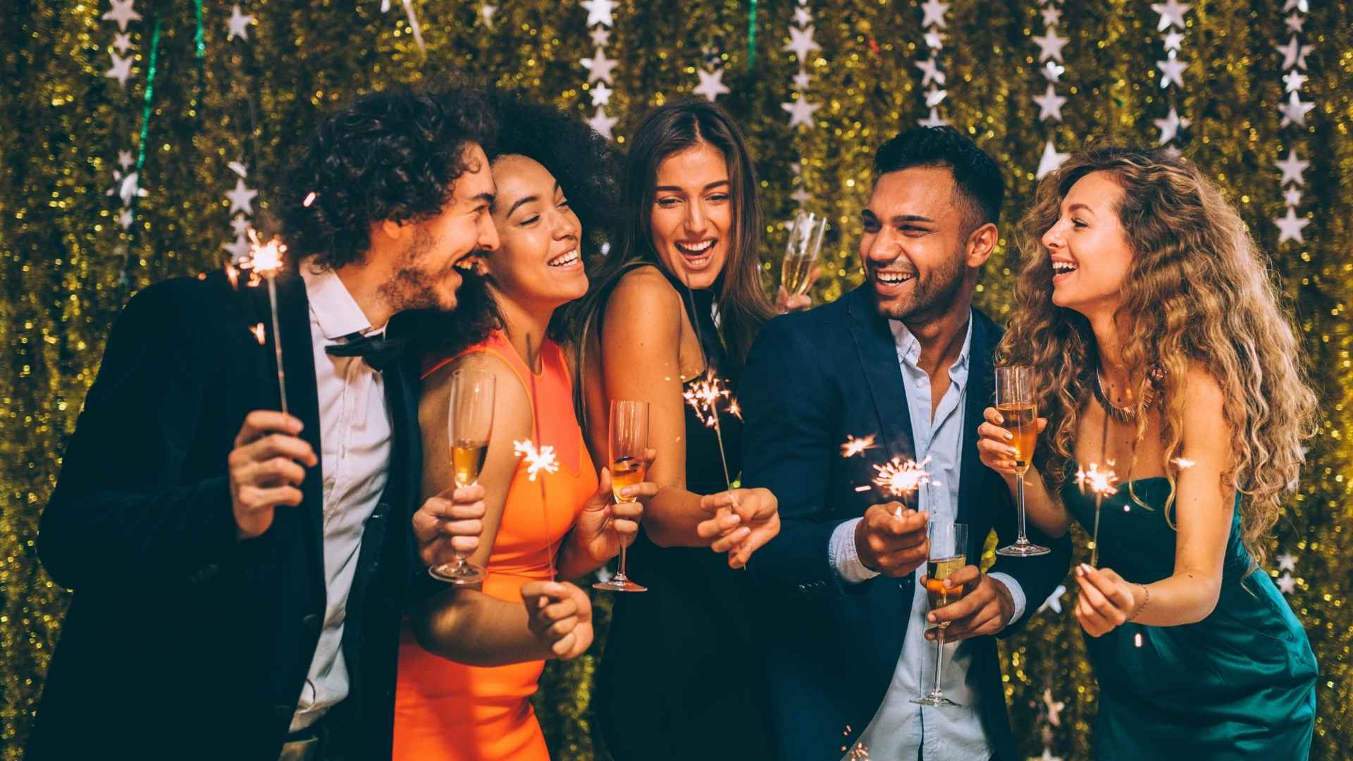 Sparkle Your Way Through The Holidays With Drink Dry's Sparkling Wines