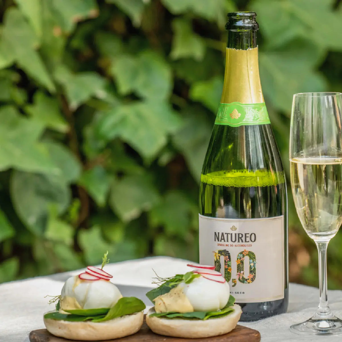 Natureo Sparkling Muscat Grape Beverage 0.0%, 6x750ml